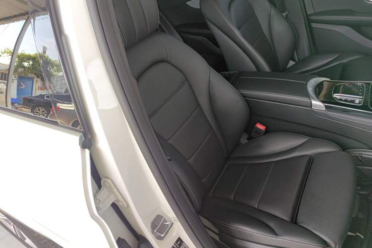 Used Mercedes-Benz GLC 2021 GLC 260 L 4MATIC Dynamic Edition Right Front Seat