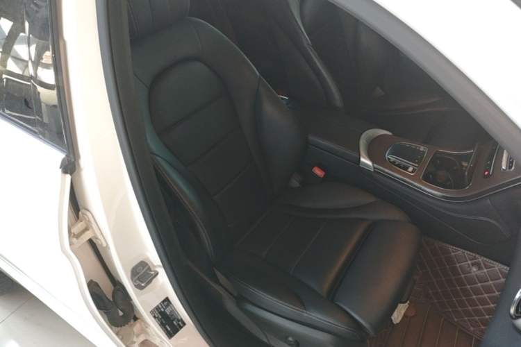 Used Mercedes-Benz GLC 2021 GLC 260 L 4MATIC Luxury Model Right Front Seat