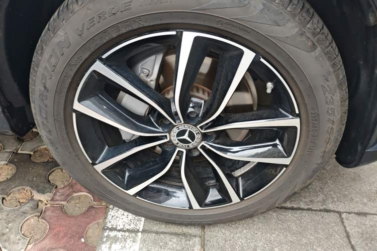 Used Mercedes-Benz GLC 2021 GLC 260 L 4MATIC Luxury Model Right Front Wheel Hub