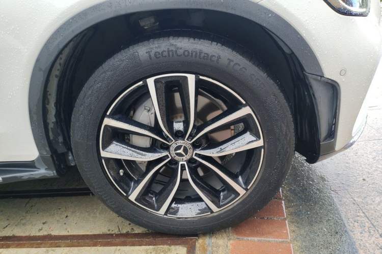 Used Mercedes-Benz GLC 2021 GLC 260 L 4MATIC Luxury Model Right Front Wheel Hub