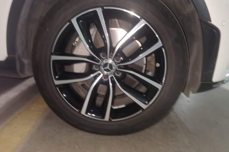 Used Mercedes-Benz GLC 2021 GLC 260 L 4MATIC Luxury Model Right Front Wheel Hub