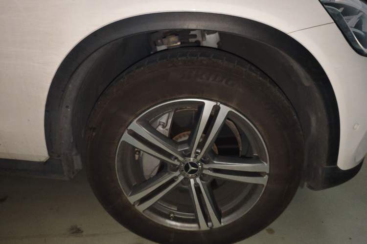 Used Mercedes-Benz GLC 2021 GLC 260 L 4MATIC Dynamic Edition Right Front Wheel Hub