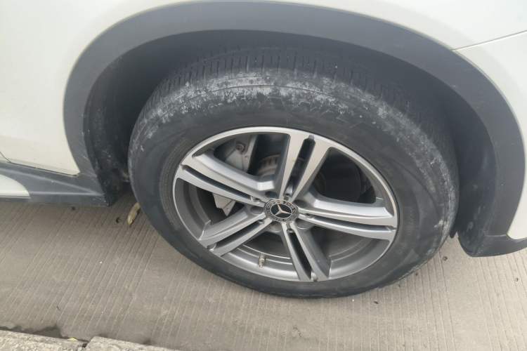Used Mercedes-Benz GLC 2021 GLC 260 L 4MATIC Dynamic Edition Right Front Wheel Hub