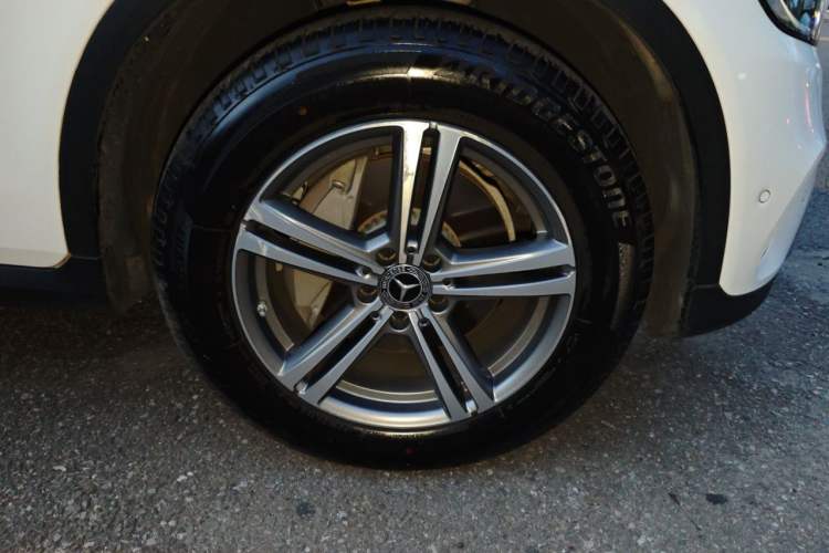 Used Mercedes-Benz GLC 2021 GLC 260 L 4MATIC Dynamic Edition Right Front Wheel Hub