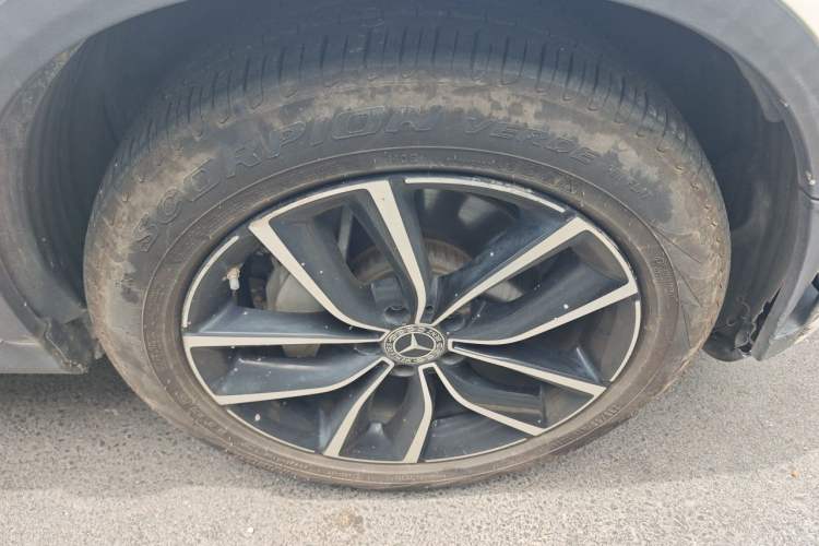 Used Mercedes-Benz GLC 2021 GLC 260 L 4MATIC Luxury Model Right Front Wheel Hub
