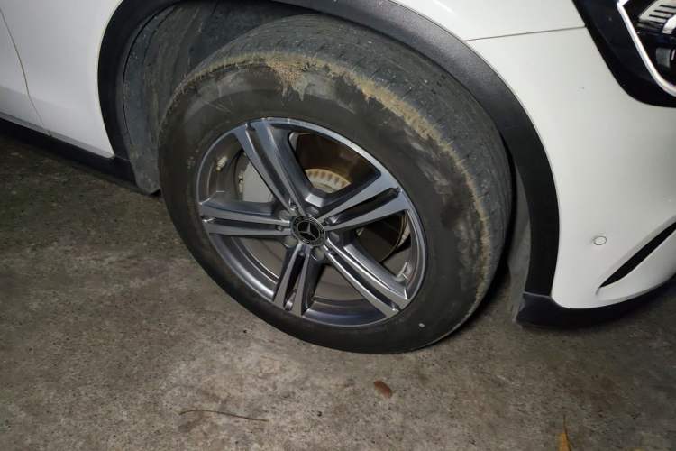Used Mercedes-Benz GLC 2021 GLC 260 L 4MATIC Dynamic Edition Right Front Wheel Hub