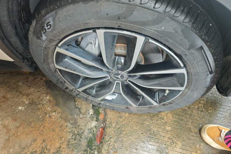 Used Mercedes-Benz GLC 2021 GLC 260 L 4MATIC Luxury Model Right Front Wheel Hub