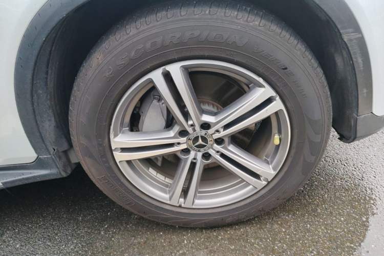 Used Mercedes-Benz GLC 2021 GLC 260 L 4MATIC Dynamic Edition Right Front Wheel Hub