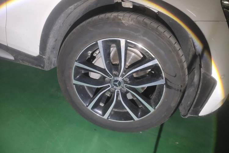 Used Mercedes-Benz GLC 2021 GLC 300 L 4MATIC Dynamic Model Right Front Wheel Hub