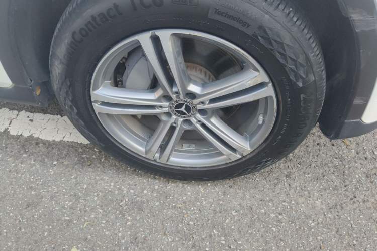 Used Mercedes-Benz GLC 2021 GLC 260 L 4MATIC Dynamic Edition Right Front Wheel Hub