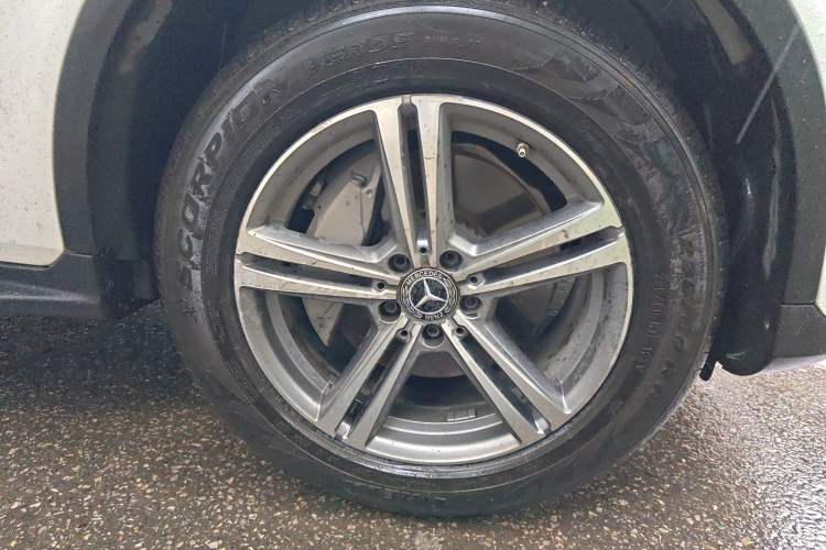Used Mercedes-Benz GLC 2021 GLC 260 L 4MATIC Dynamic Edition Right Front Wheel Hub