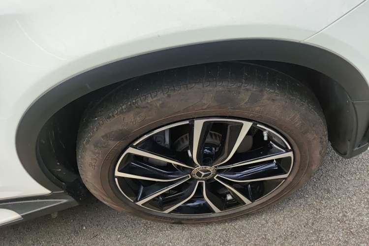 Used Mercedes-Benz GLC 2021 GLC 260 L 4MATIC Luxury Model Right Front Wheel Hub