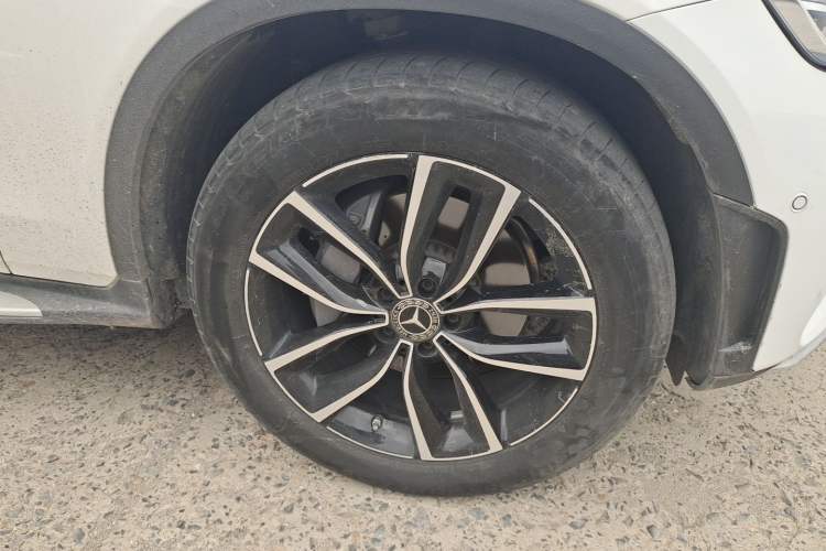 Used Mercedes-Benz GLC 2021 GLC 300 L 4MATIC Dynamic Model Right Front Wheel Hub