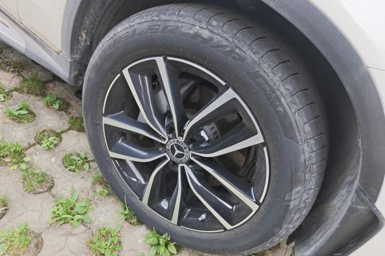 Used Mercedes-Benz GLC 2021 GLC 260 L 4MATIC Luxury Model Right Front Wheel Hub