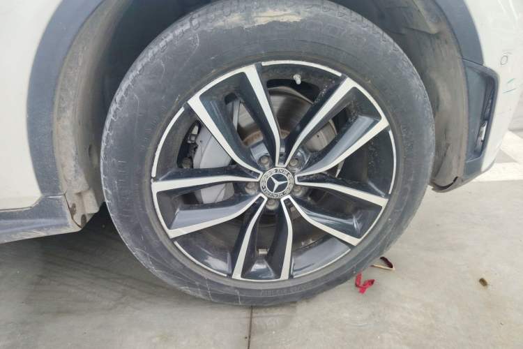 Used Mercedes-Benz GLC 2021 GLC 300 L 4MATIC Dynamic Model Right Front Wheel Hub