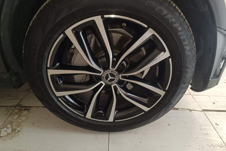 Used Mercedes-Benz GLC 2021 GLC 300 L 4MATIC Dynamic Model Right Front Wheel Hub