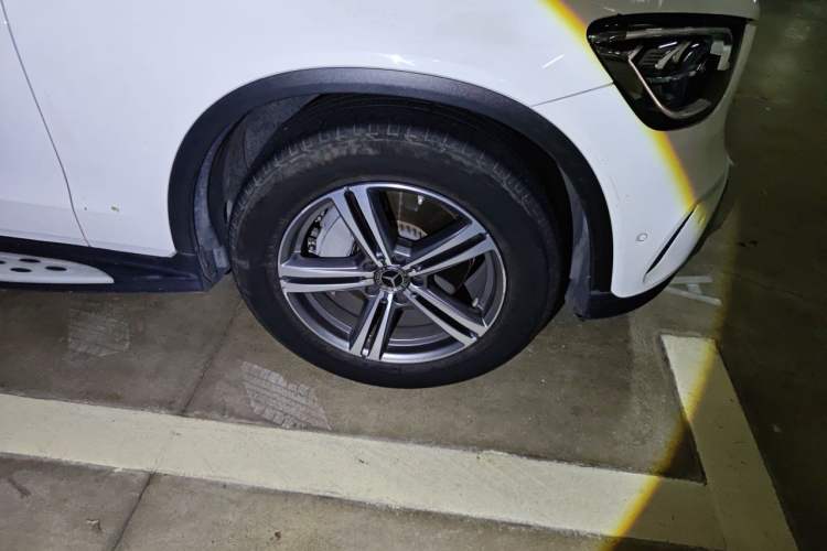 Used Mercedes-Benz GLC 2021 GLC 260 L 4MATIC Dynamic Edition Right Front Wheel Hub