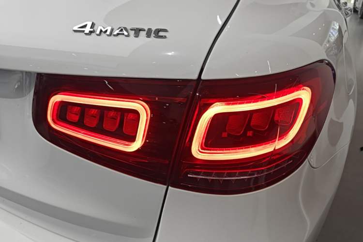 Used Mercedes-Benz GLC 2021 GLC 260 L 4MATIC Luxury Model Right Rear Taillight