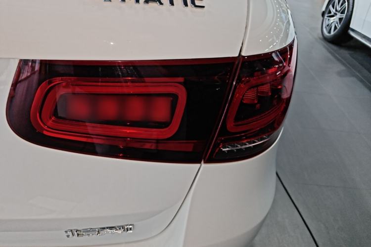 Used Mercedes-Benz GLC 2021 GLC 260 L 4MATIC Luxury Model Right Rear Taillight