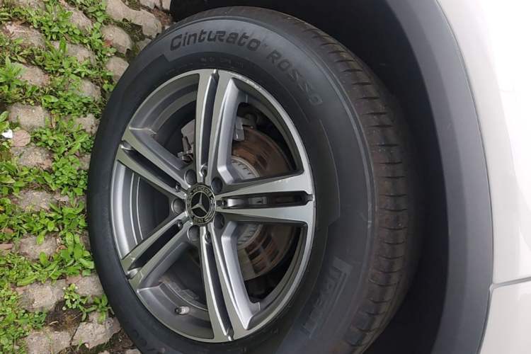 Used Mercedes-Benz GLC 2021 GLC 260 L 4MATIC Dynamic Edition Right Rear Wheel Hub