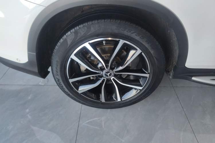 Used Mercedes-Benz GLC 2021 GLC 300 L 4MATIC Dynamic Model Right Rear Wheel Hub