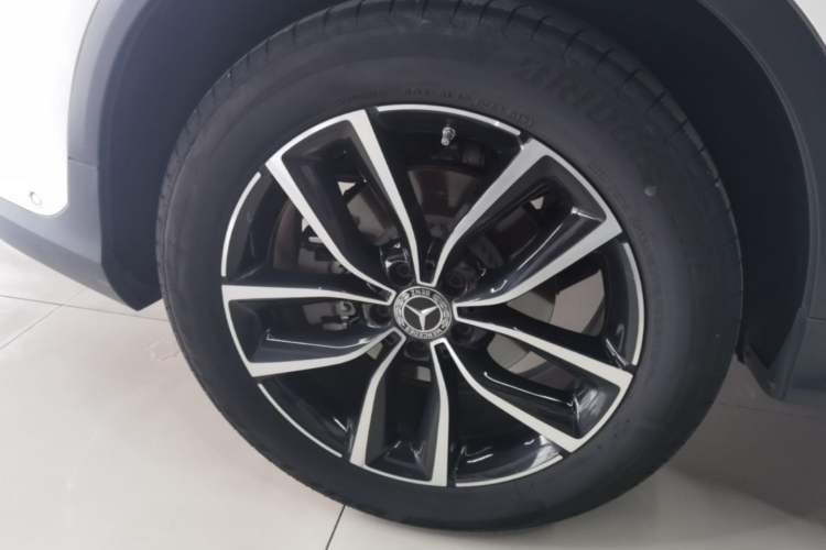 Used Mercedes-Benz GLC 2021 GLC 300 L 4MATIC Dynamic Model Right Rear Wheel Hub