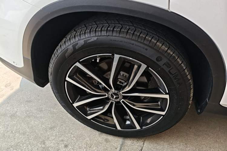Used Mercedes-Benz GLC 2021 GLC 260 L 4MATIC Luxury Model Right Rear Wheel Hub