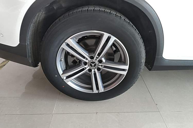 Used Mercedes-Benz GLC 2021 GLC 260 L 4MATIC Dynamic Edition Right Rear Wheel Hub