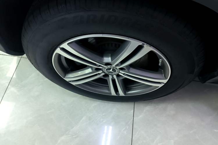 Used Mercedes-Benz GLC 2021 GLC 260 L 4MATIC Dynamic Edition Right Rear Wheel Hub