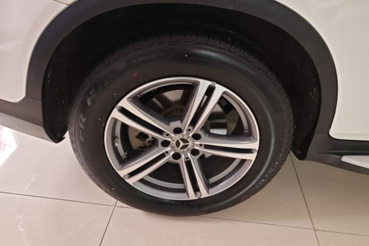 Used Mercedes-Benz GLC 2021 GLC 260 L 4MATIC Dynamic Edition Right Rear Wheel Hub