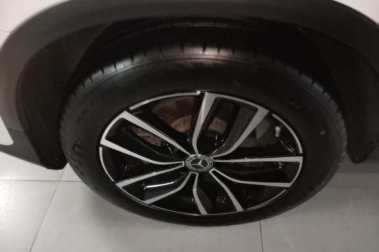 Used Mercedes-Benz GLC 2021 GLC 260 L 4MATIC Luxury Model Right Rear Wheel Hub