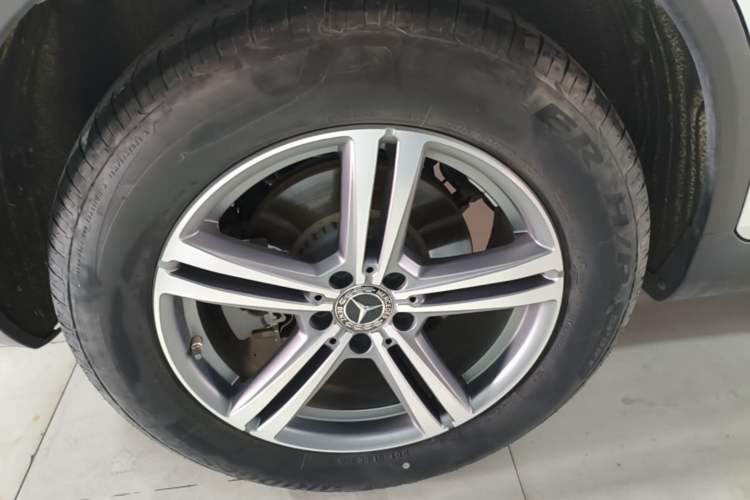 Used Mercedes-Benz GLC 2021 GLC 260 L 4MATIC Dynamic Edition Right Rear Wheel Hub
