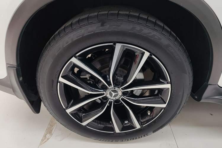 Used Mercedes-Benz GLC 2021 GLC 260 L 4MATIC Luxury Model Right Rear Wheel Hub