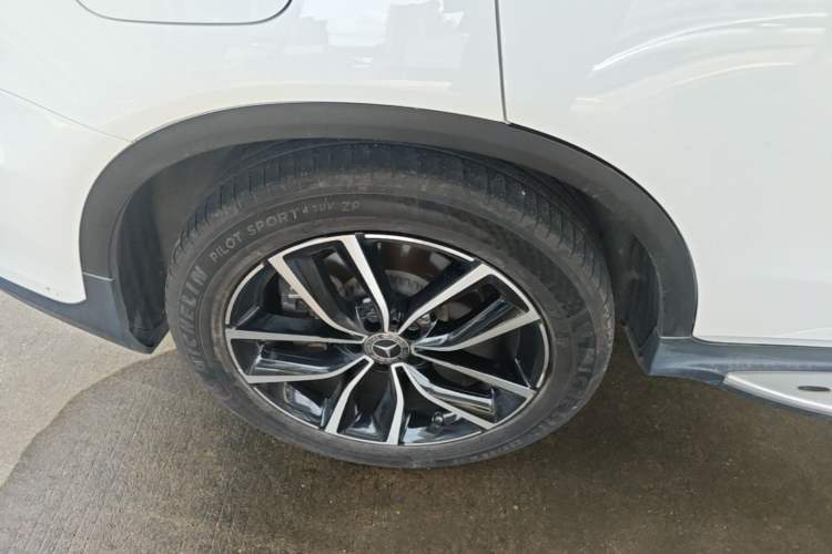 Used Mercedes-Benz GLC 2021 GLC 300 L 4MATIC Dynamic Model Right Rear Wheel Hub