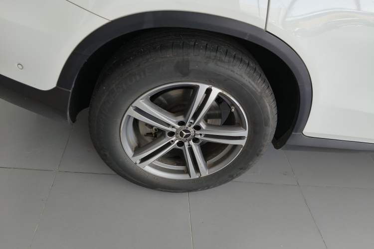 Used Mercedes-Benz GLC 2021 GLC 260 L 4MATIC Dynamic Edition Right Rear Wheel Hub