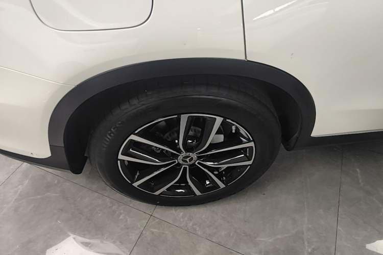 Used Mercedes-Benz GLC 2021 GLC 260 L 4MATIC Luxury Model Right Rear Wheel Hub