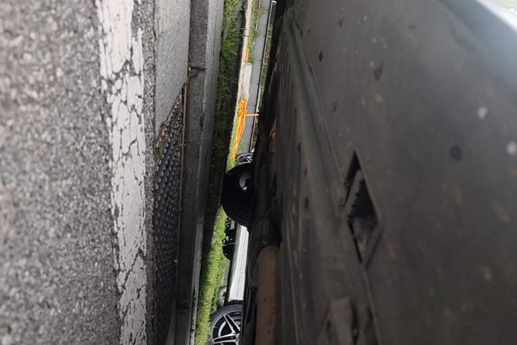 Used Mercedes-Benz GLC 2021 GLC 260 L 4MATIC Dynamic Edition Right Side Sill