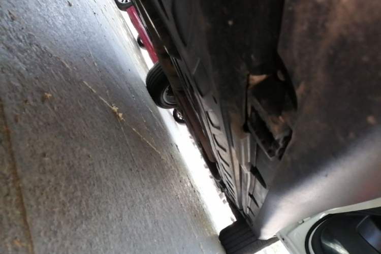 Used Mercedes-Benz GLC 2021 GLC 260 L 4MATIC Dynamic Edition Right Side Sill