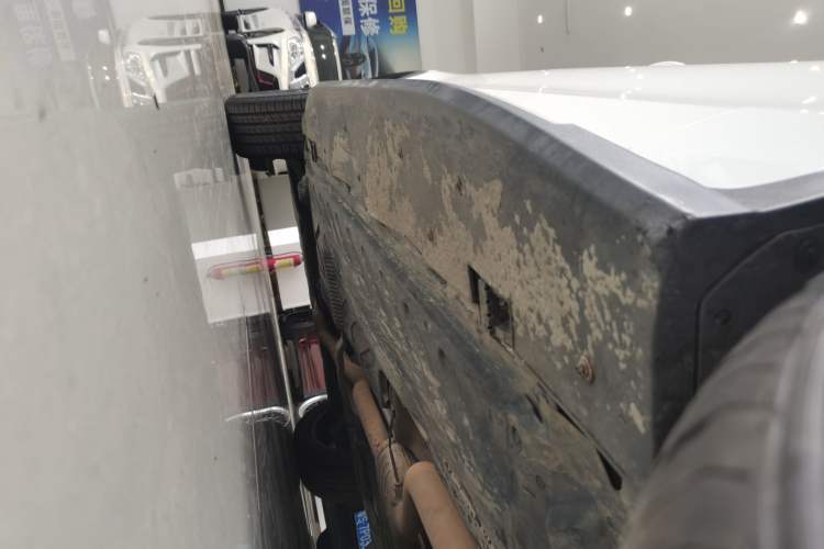Used Mercedes-Benz GLC 2021 GLC 260 L 4MATIC Luxury Model Right Side Sill