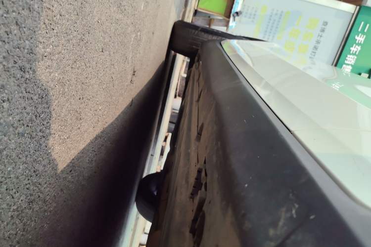 Used Mercedes-Benz GLC 2021 GLC 260 L 4MATIC Dynamic Edition Right Side Sill