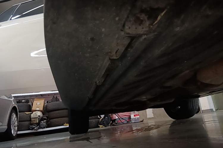 Used Mercedes-Benz GLC 2021 GLC 300 L 4MATIC Dynamic Model Right Side Sill