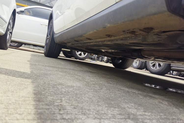 Used Mercedes-Benz GLC 2021 GLC 260 L 4MATIC Luxury Model Right Side Sill