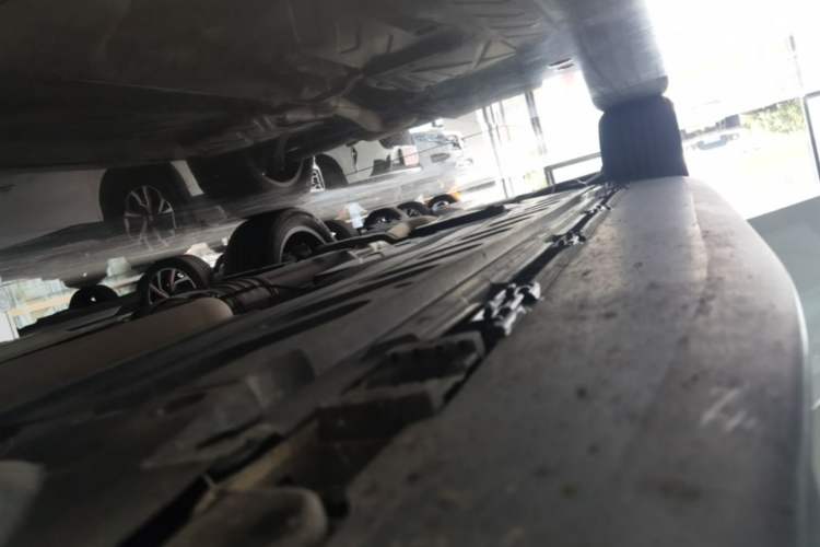 Used Mercedes-Benz GLC 2021 GLC 300 L 4MATIC Dynamic Model Right Side Sill
