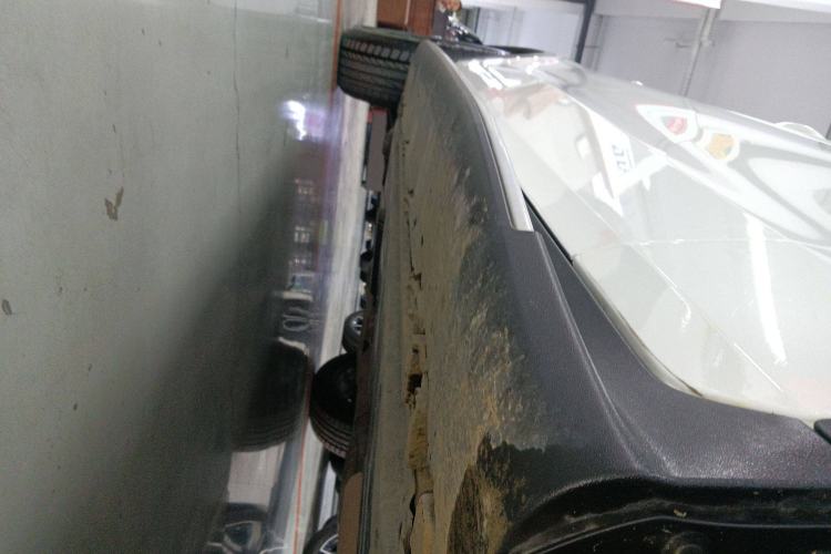 Used Mercedes-Benz GLC 2021 GLC 300 L 4MATIC Dynamic Model Right Side Sill