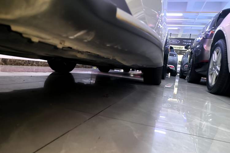 Used Mercedes-Benz GLC 2021 GLC 260 L 4MATIC Dynamic Edition Right Side Sill