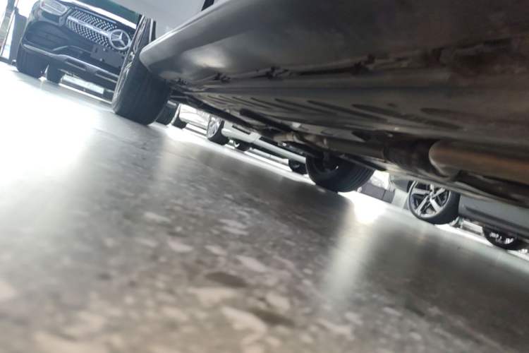 Used Mercedes-Benz GLC 2021 GLC 260 L 4MATIC Luxury Model Right Side Sill