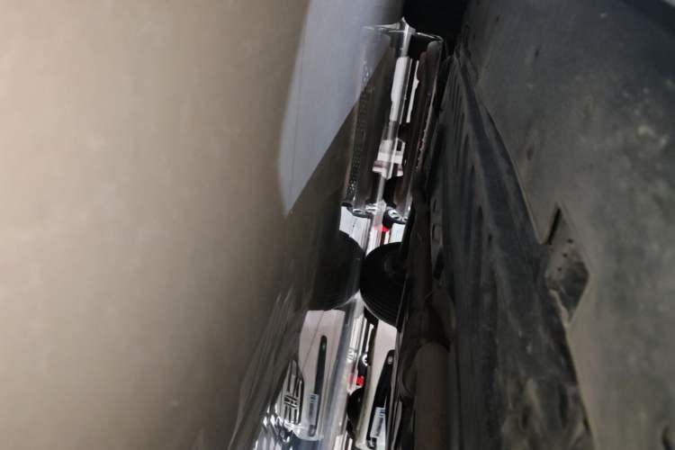 Used Mercedes-Benz GLC 2021 GLC 260 L 4MATIC Dynamic Edition Right Side Sill