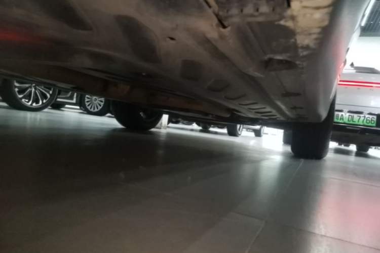Used Mercedes-Benz GLC 2021 GLC 260 L 4MATIC Luxury Model Right Side Sill