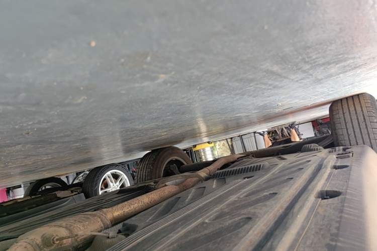 Used Mercedes-Benz GLC 2021 GLC 260 L 4MATIC Dynamic Edition Right Side Sill