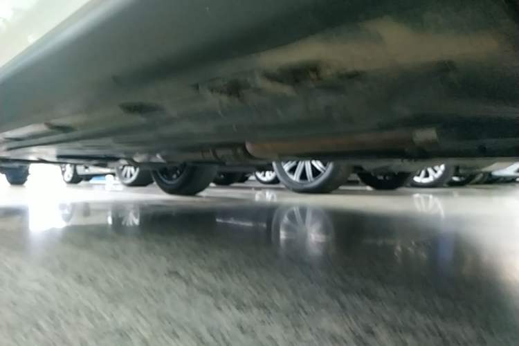 Used Mercedes-Benz GLC 2021 GLC 260 L 4MATIC Luxury Model Right Side Sill